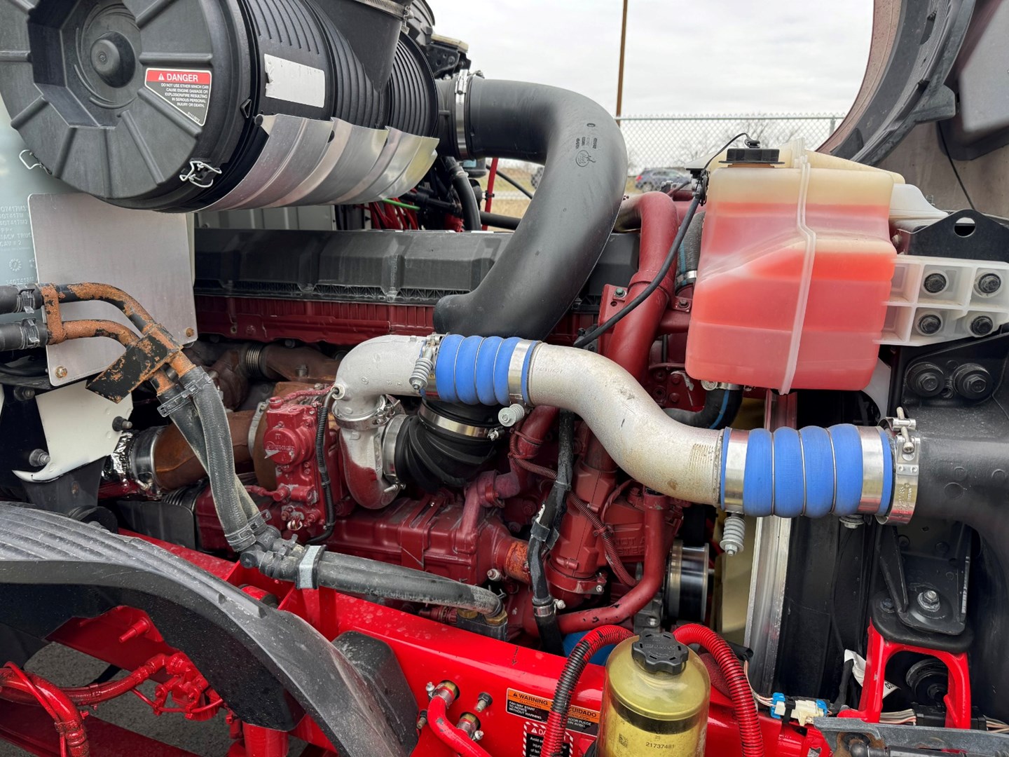 Used 2023 Mack Anthem Daycab - image 10